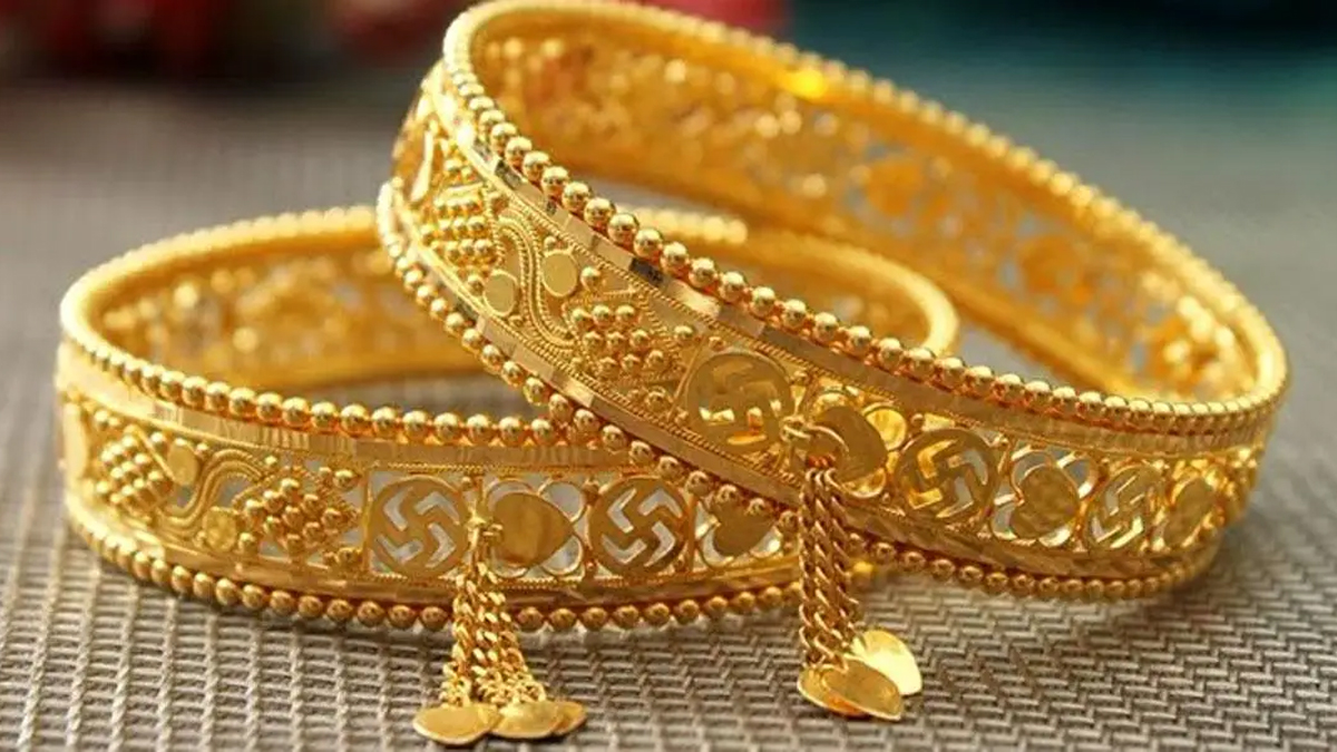 আবার বৃদ্ধি পেয়েছে সোনার দাম, অপরিবর্তিত রয়েছে রুপার দাম